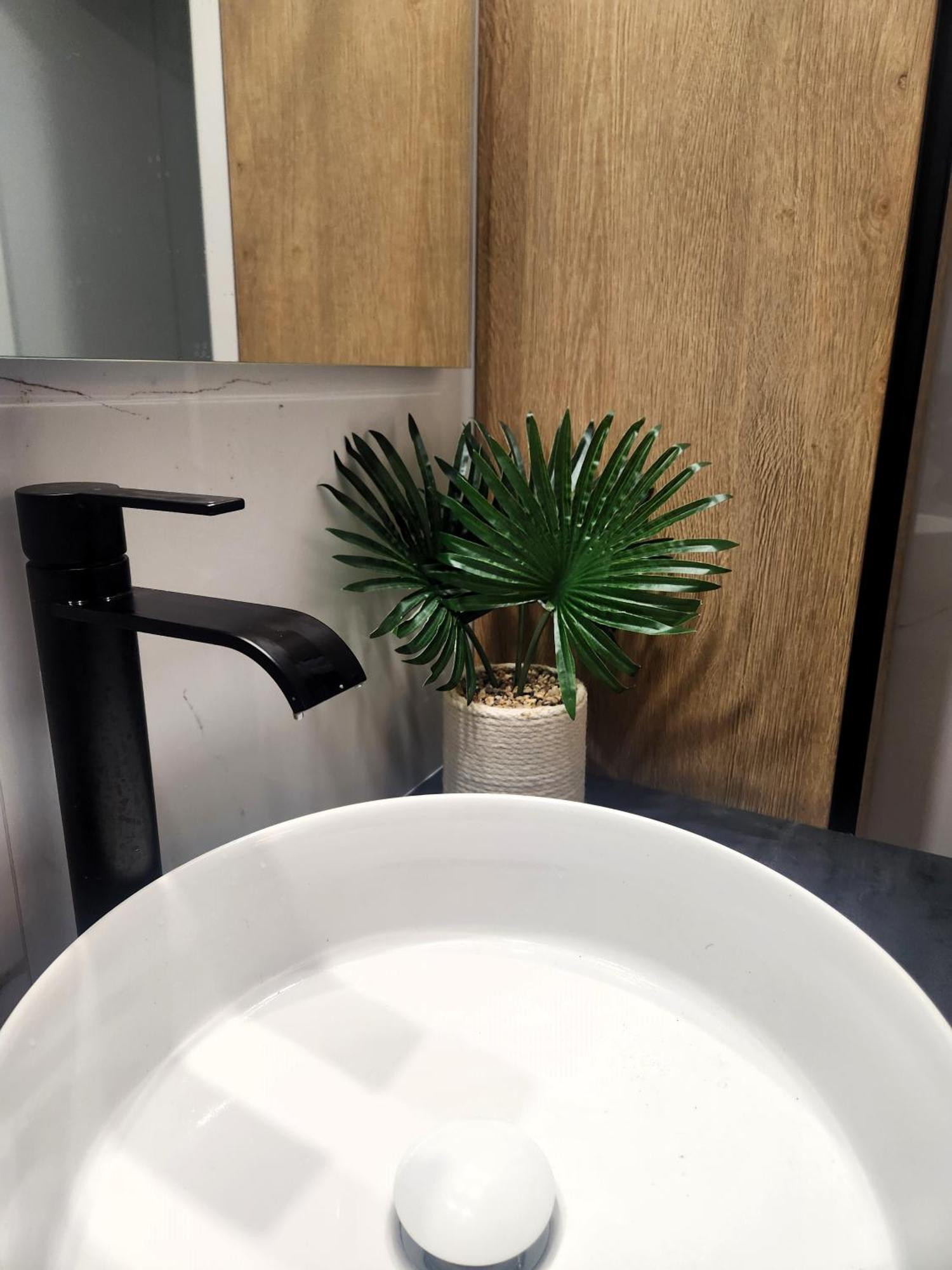 Ansa Beach Apartment - Cabopino, Marbella - Garden Level Eksteriør bilde