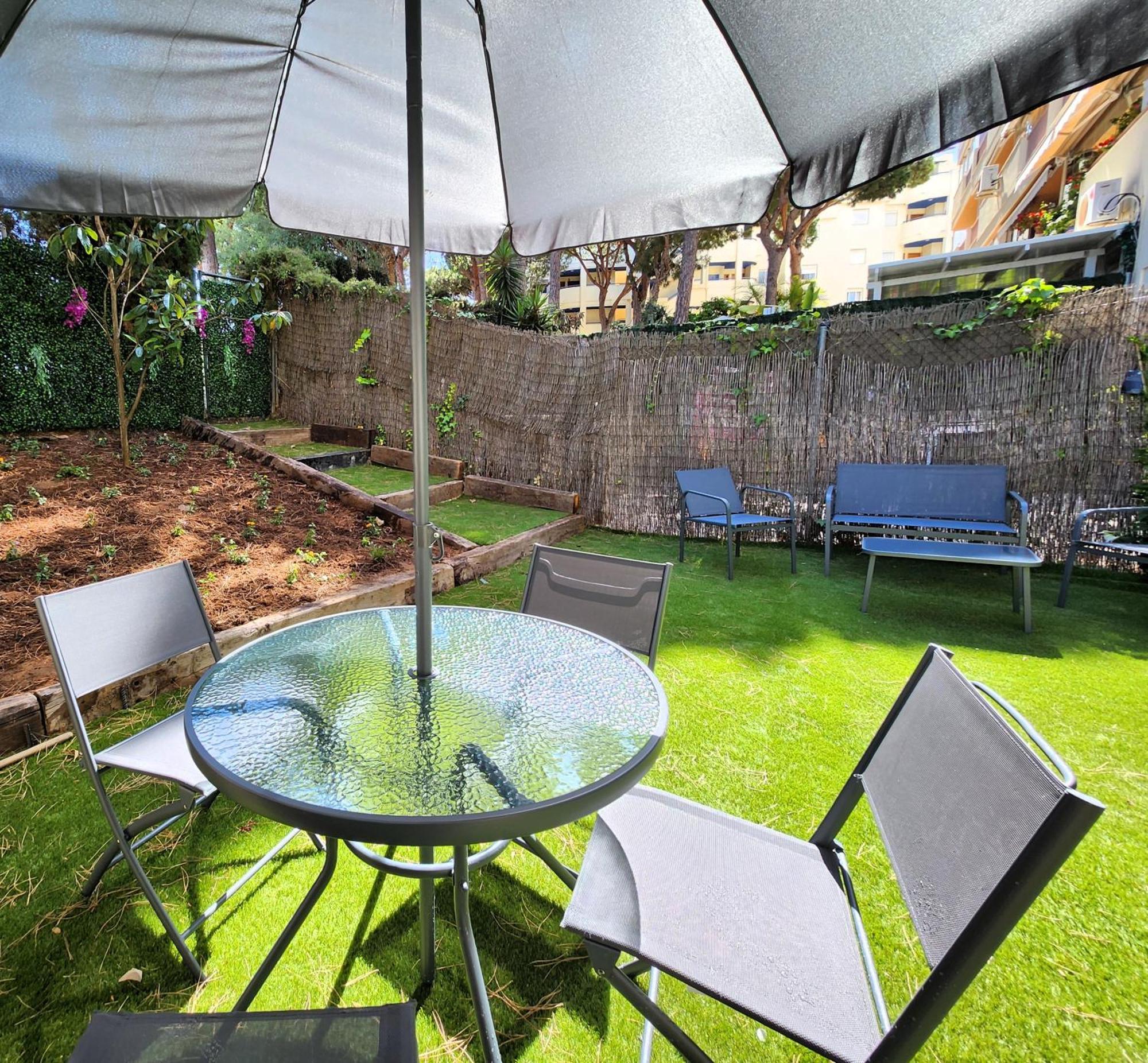 Ansa Beach Apartment - Cabopino, Marbella - Garden Level Eksteriør bilde